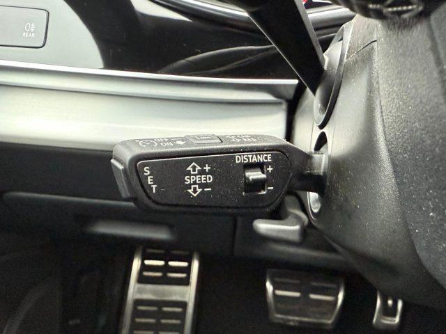 AUDI Q8 50 TDI 286 CV quattro S line edition Black Pack