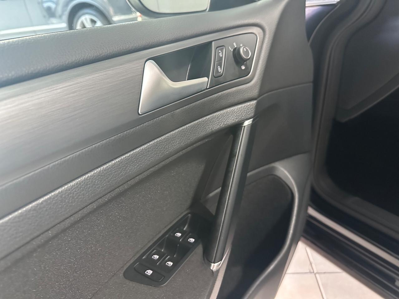 Volkswagen Golf Variant 1.6 TDI 115 CV Business BlueMotion Technology