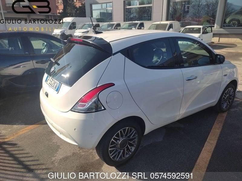 Lancia Ypsilon 1.0 FireFly 70cv S&S Hybrid GOLD PLUS