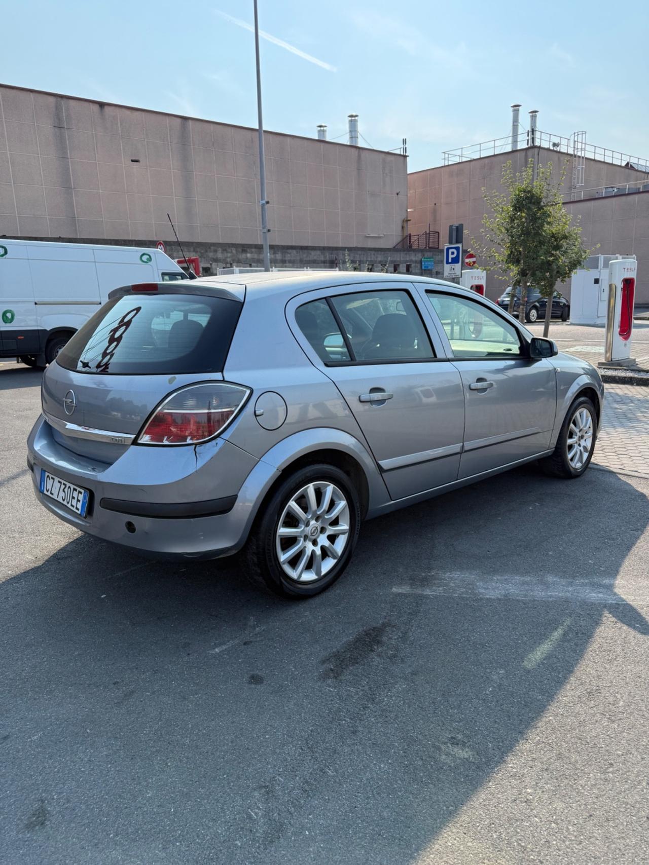 Opel Astra 1.3 CDTI 5 porte Club