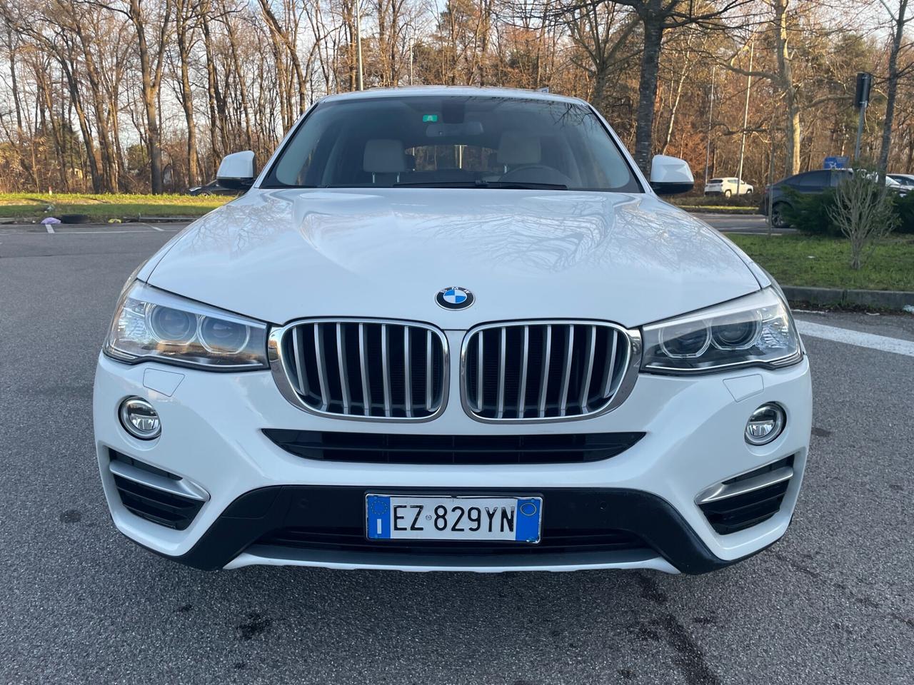 Bmw X4 xDrive20d xLine*Gancio traino*Pelle*Navi*Tetto*