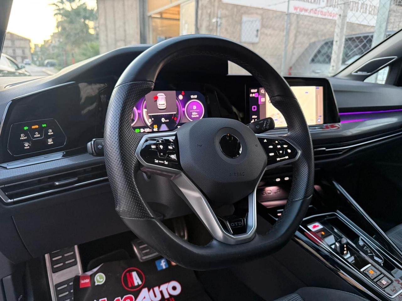 Volkswagen Golf 8 GTD 2.0 TDI 200cv DSG