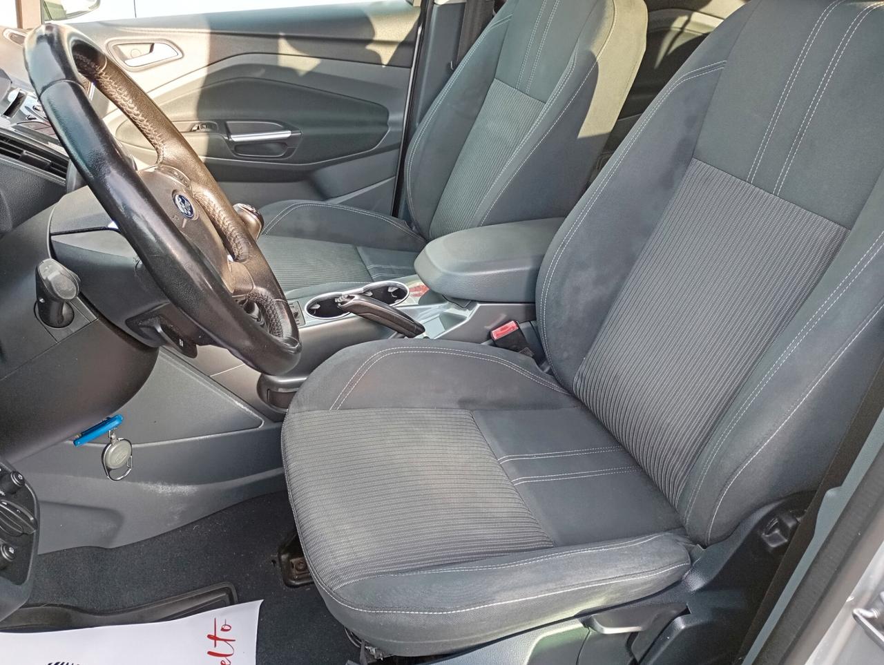 Ford C-Max7 1.6 TDCi 115CV Titanium