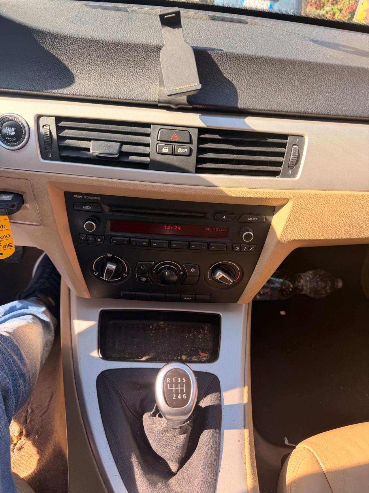 BMW 318D euro5 Manuale pelle per EXPORT