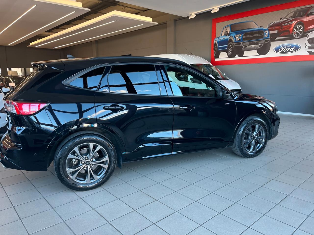 Ford Kuga 1.5 EcoBoost 150 CV 2WD ST-Line