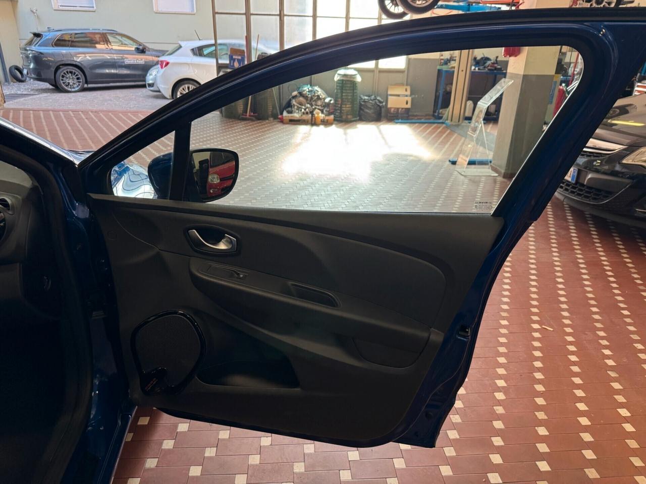 Renault Clio TCe 12V 90 CV 5 porte Energy Duel2 - NEOPATENTATI