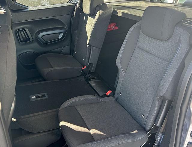 PEUGEOT Rifter BlueHDi 100 S&S Allure Pack Standard