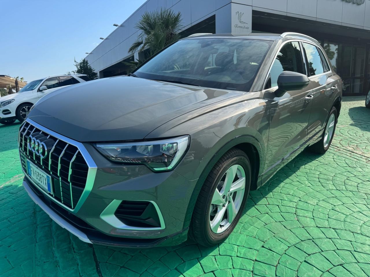 Audi Q3 2.0 TDI 150 CV S tronic line Edition