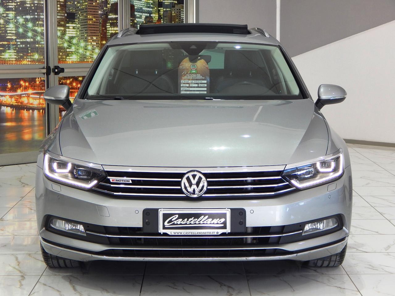 Volkswagen Passat Variant 2.0 TDI Highline 4motion 190cv DSG TETTO-NAVI-PELLE-LED