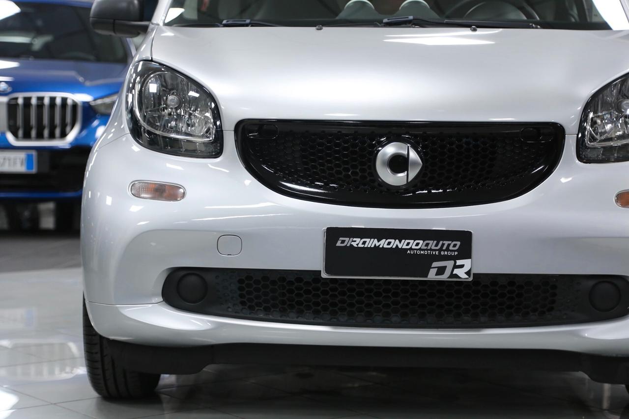 Smart fortwo 1.0 70 cv twinamic Passion