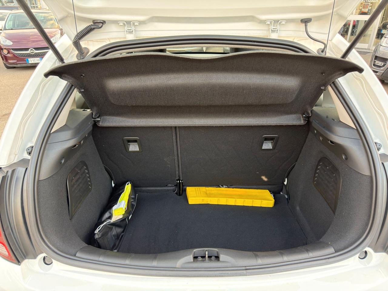 Citroen C3 PureTech 82 Feel 15.000 KM