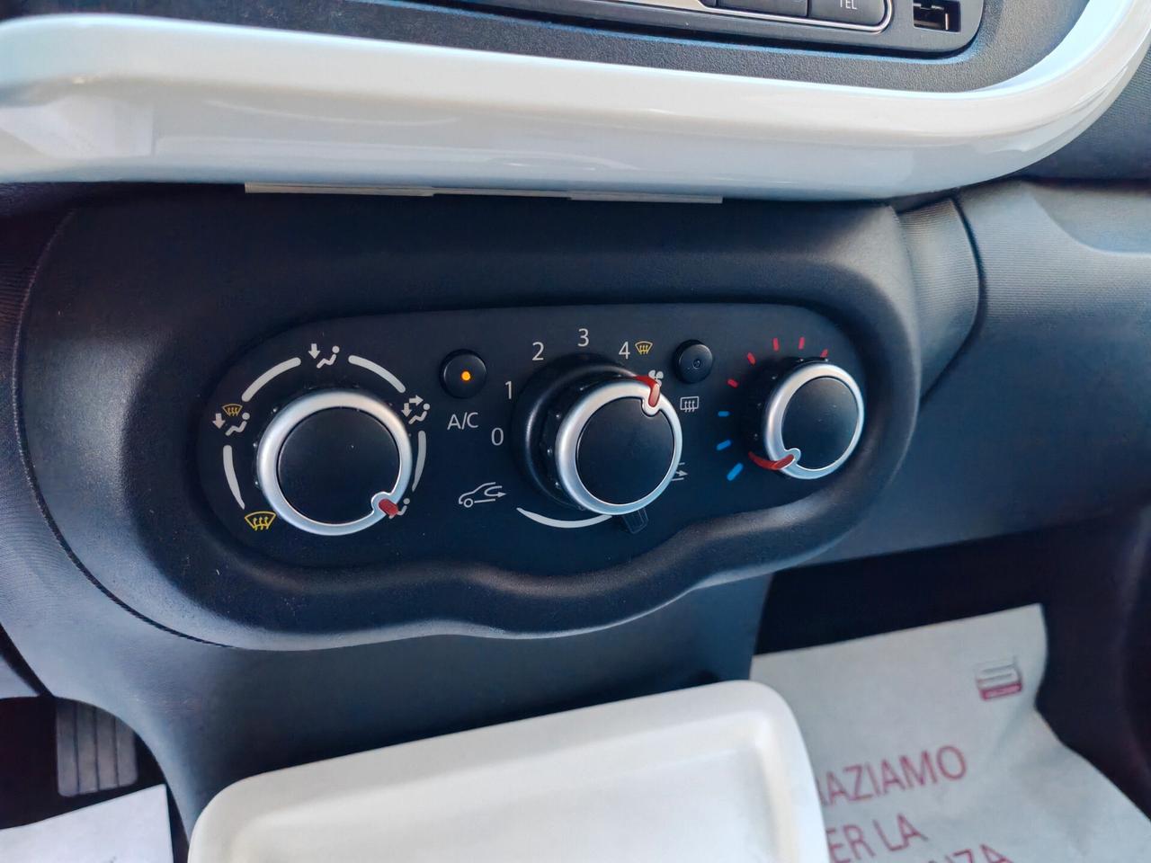 Renault Twingo 1,0 benzina 02/2016 Cv70