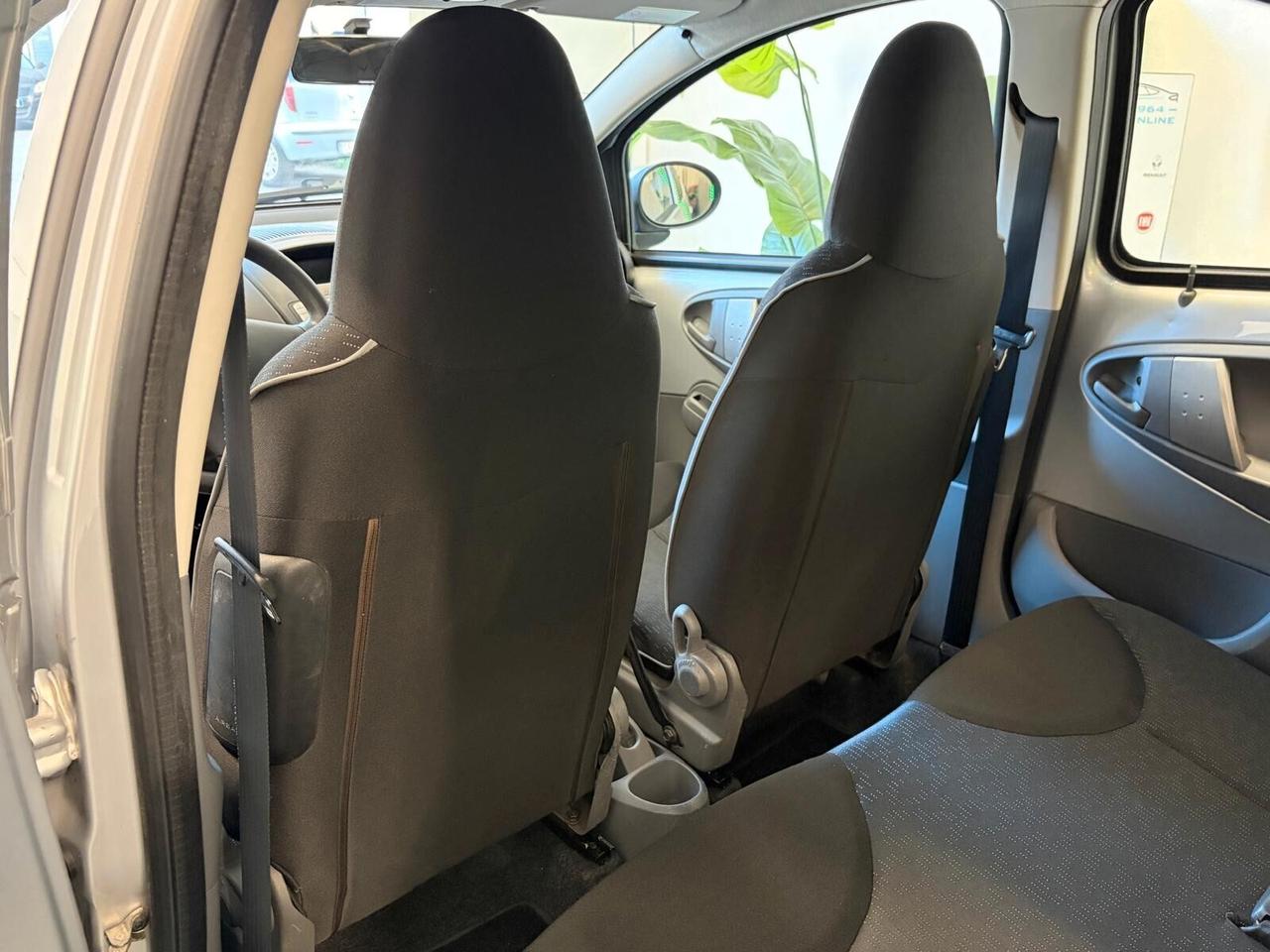 Peugeot 107 1.0 COMPRESO PASSAGGIO DI PROPRIETÀ