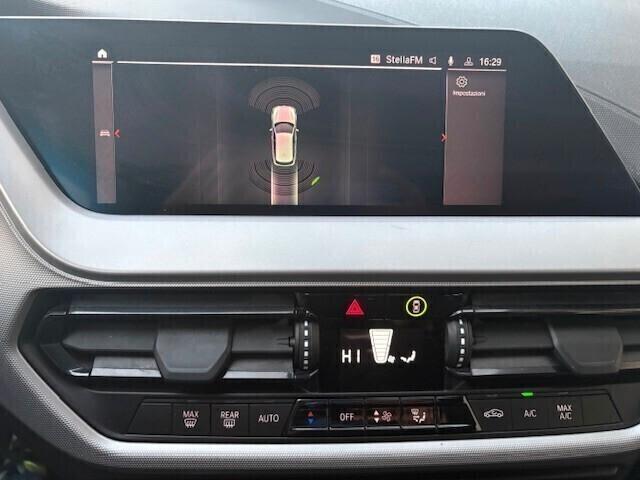 Bmw 116 116d 5p. Advantage