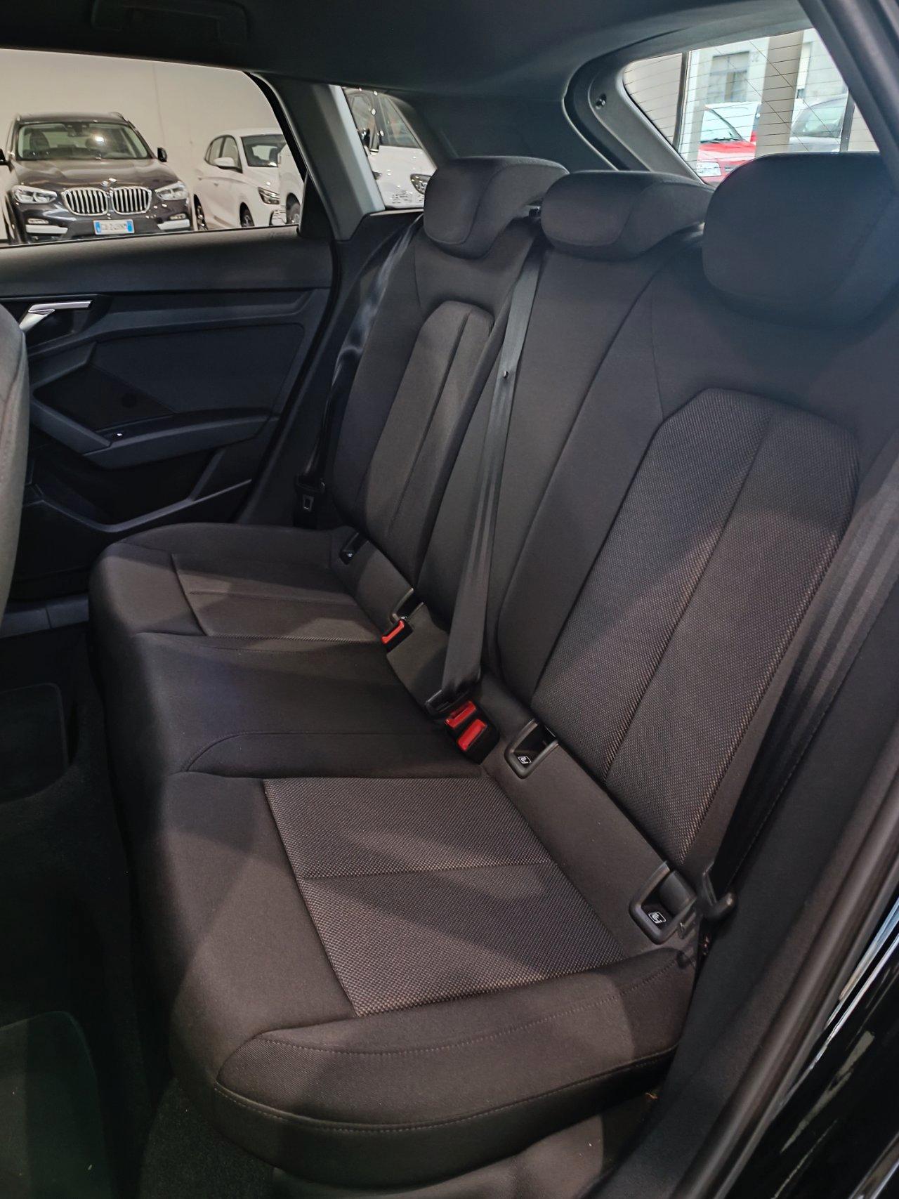Audi A3 Sportback 30 1.0 tfsi mhev s-tronic