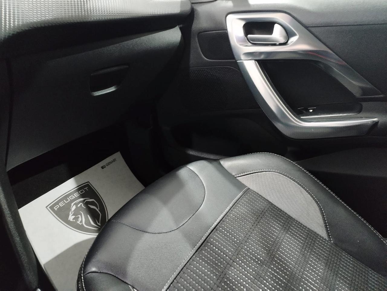 Peugeot 2008 BlueHDi 100 Allure