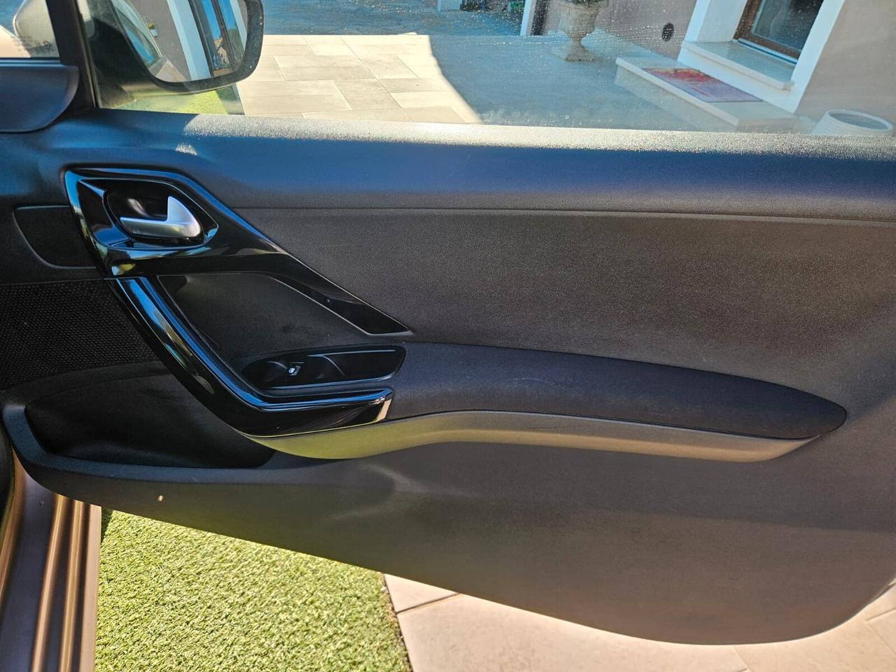 Peugeot 208 1.2 VTi 82 CV 3 porte Active