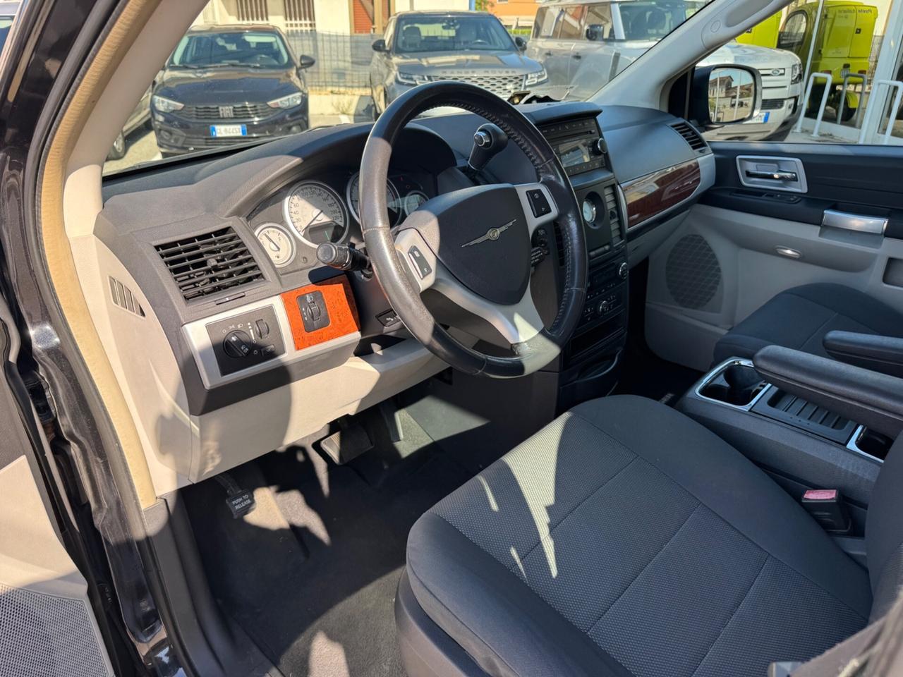 Chrysler Voyager Grand 2.8 CRD 7 posti