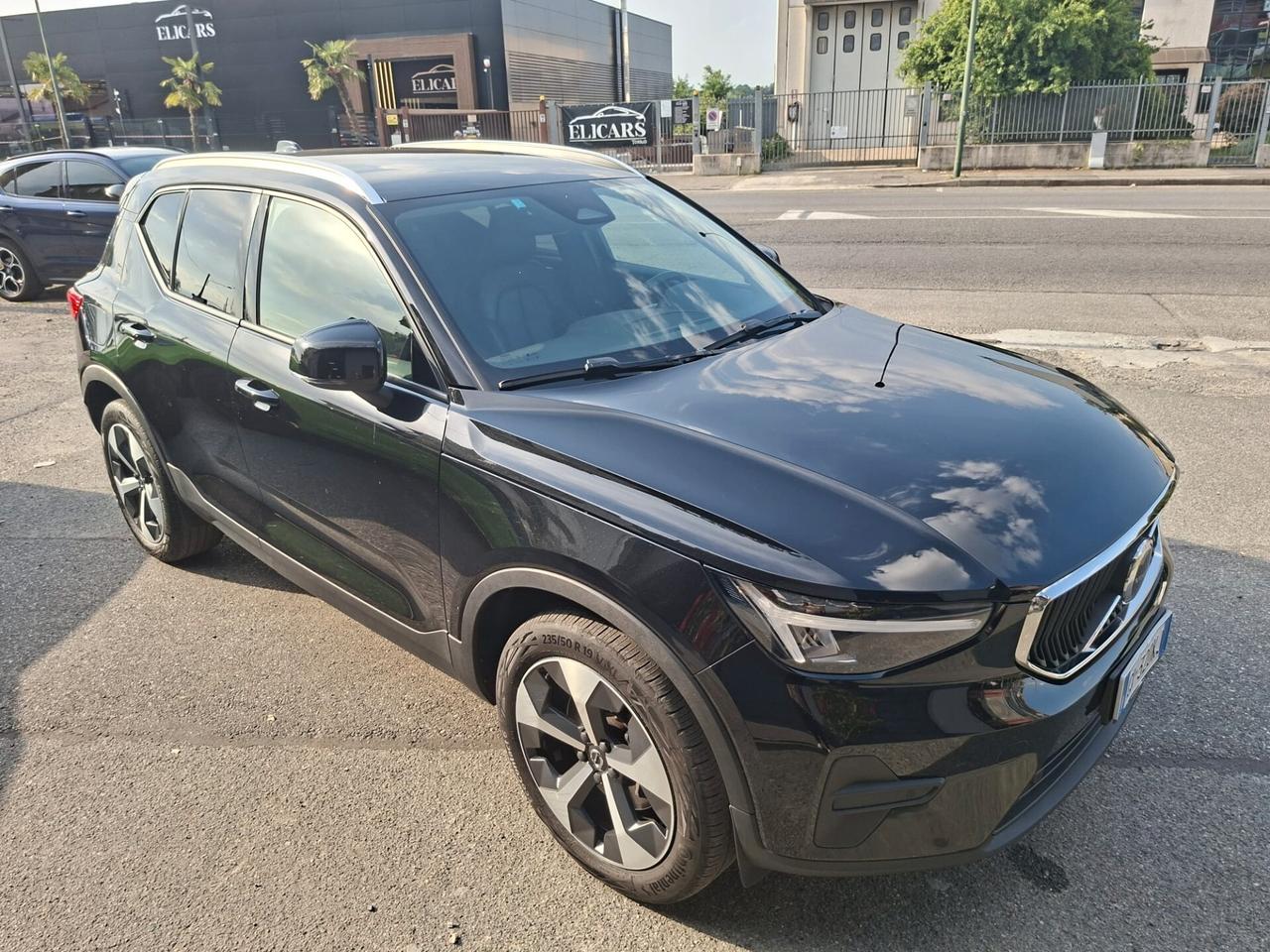 Volvo XC40 B3 automatico Core AUTOCARRO N1 5 POSTI!
