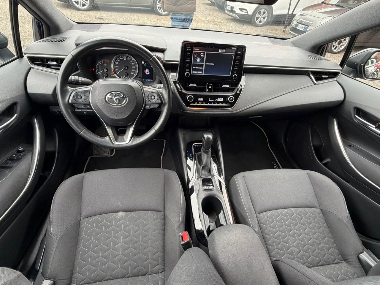 Toyota Corolla 1.8 Hybrid Style