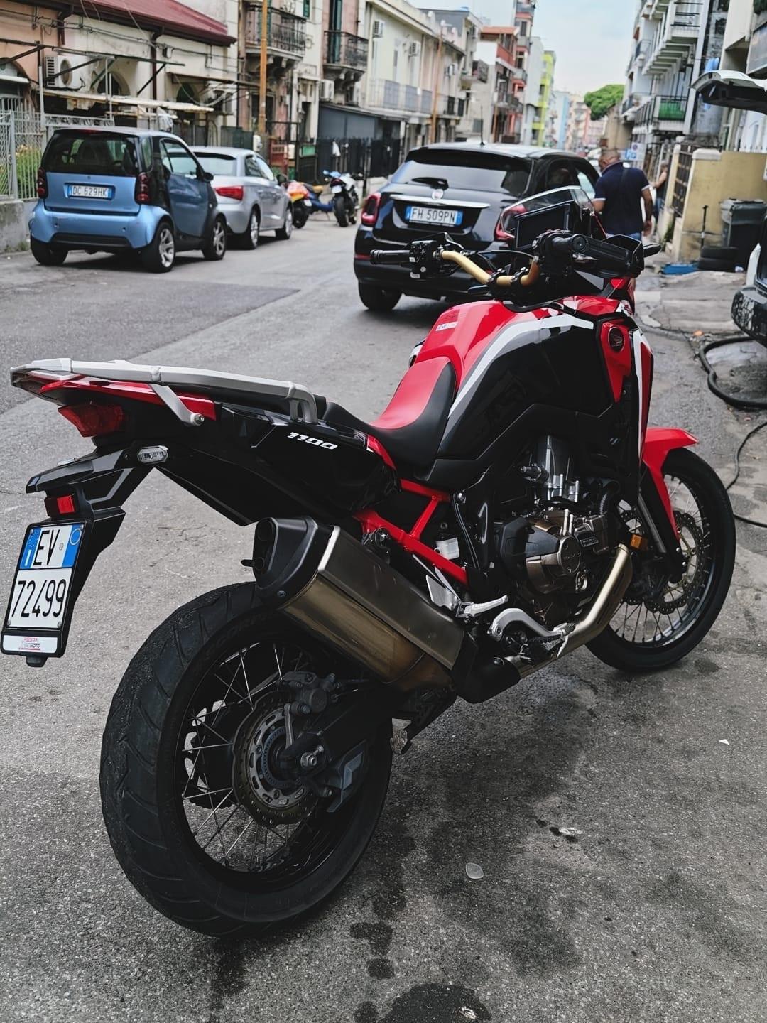 Honda CRF1100L Africa Twin automatica 1100 stupenda