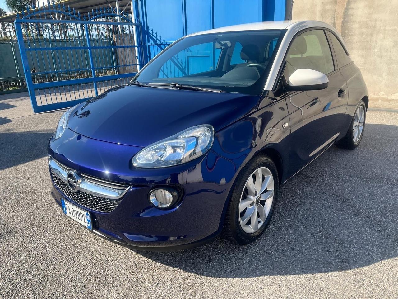 Opel adam 1.2 benz- full- km 77000-2015