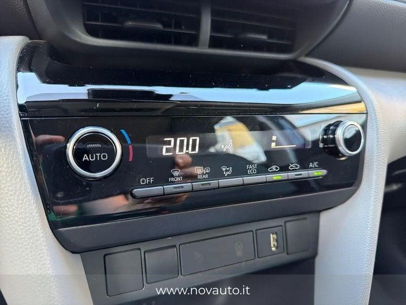 Toyota Yaris Cross Yaris Cross 1.5h Business fwd 116cv e-cvt