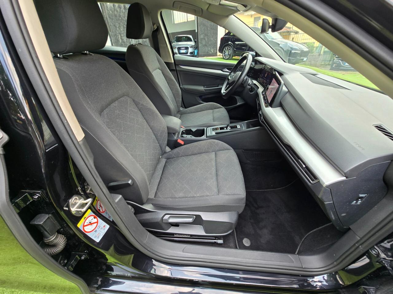 Volkswagen Golf 1.5BZ/METANO 131CV DSG -2021
