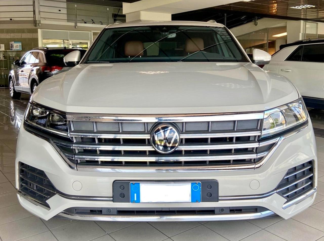 VOLKSWAGEN TOUAREG 3.0 V6 TDI SCR ATMOSPHERE