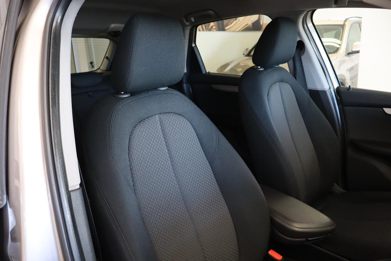 BMW 218 d ACTIVE TOURER ADVANTAGE - 218d