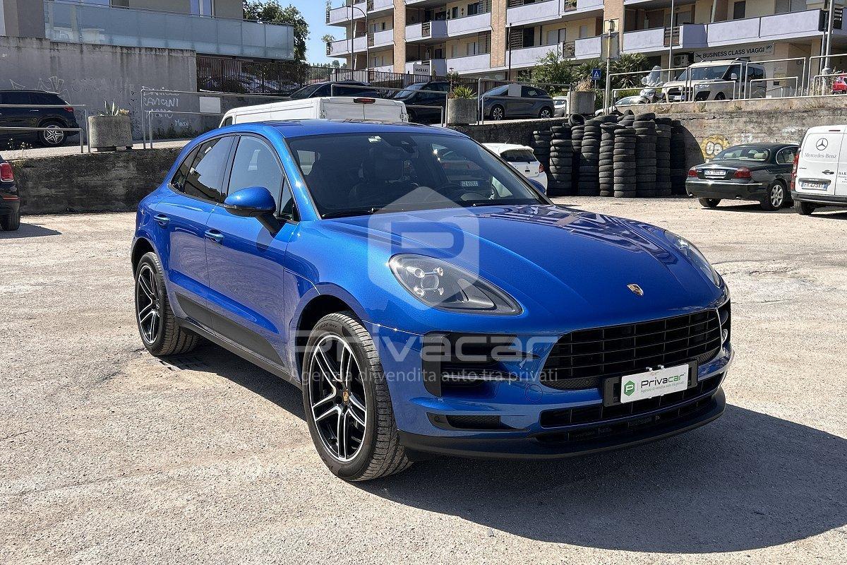 PORSCHE Macan 2.0
