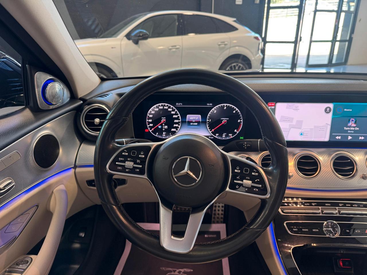 Mercedes-benz E 220 d Auto Premium AMG/TETTO/PELLE/MEMORY