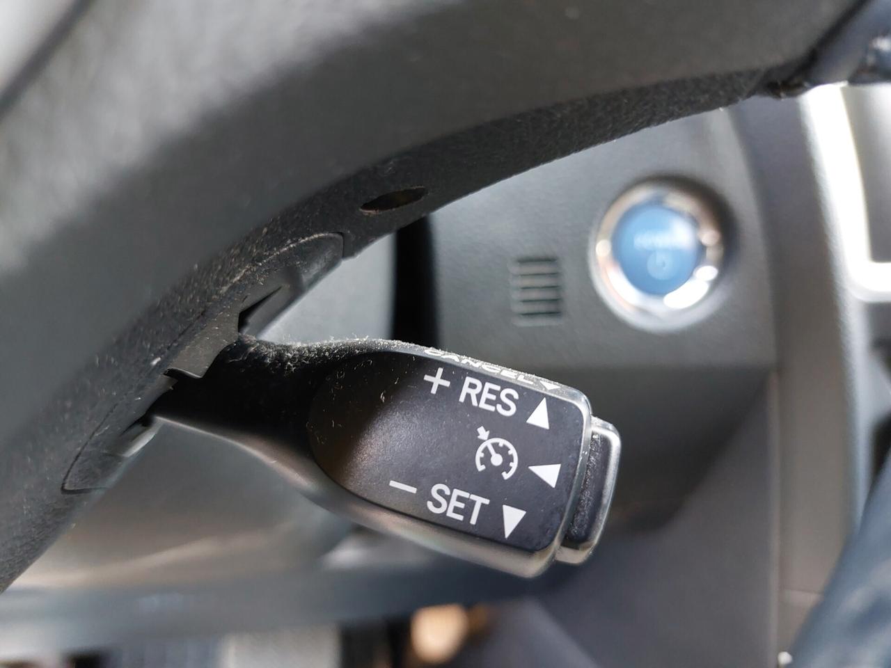 Toyota Auris Touring Sports 1.8 Hybrid UNICO PROPRIETARIO