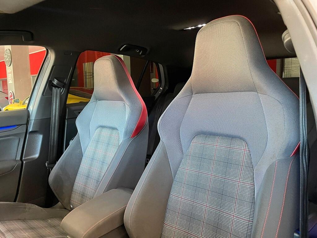 VOLKSWAGEN GOLF GTI PERFORMANCE 245cv DSG