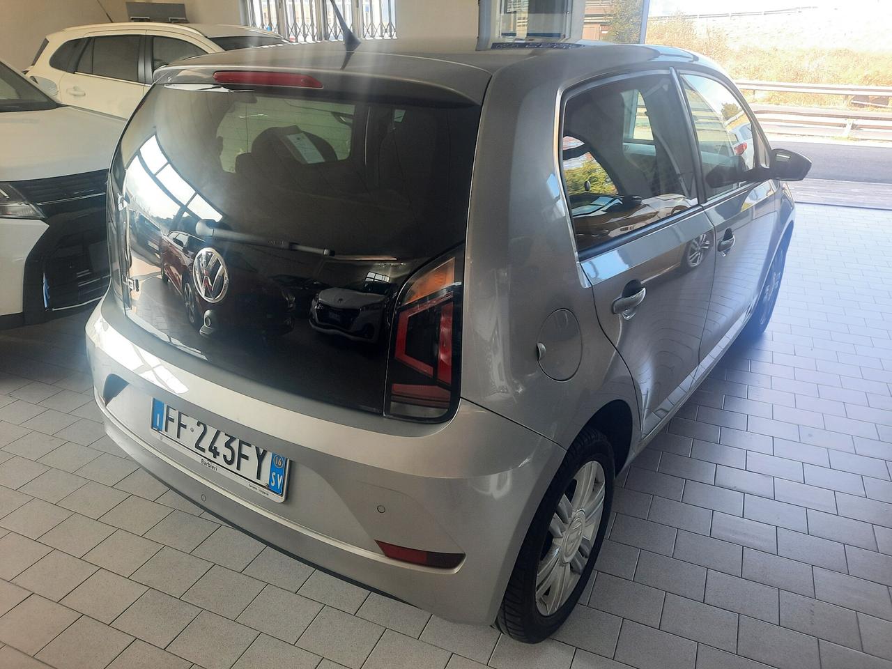 Volkswagen up! 1.0 75 CV 5p. high