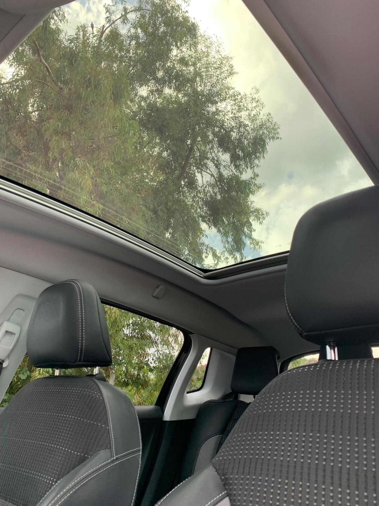 Peugeot 2008 1.6 e-HDi 115 CV CON TETTO