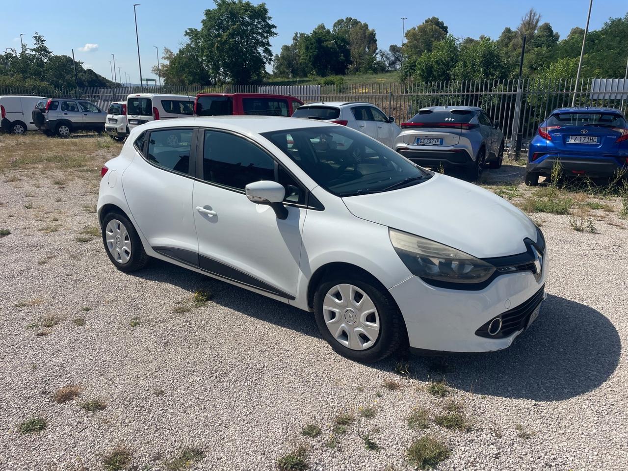Renault Clio 1.2 75CV 5 porte Wave GARANZIA