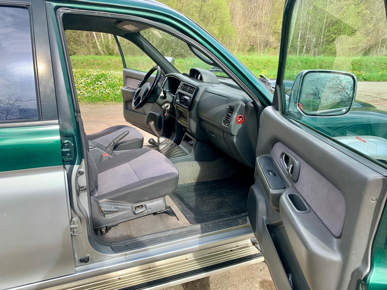 Mitsubishi L200 2.5 TDI 4WD Club Cab Pup. GLS Targ.