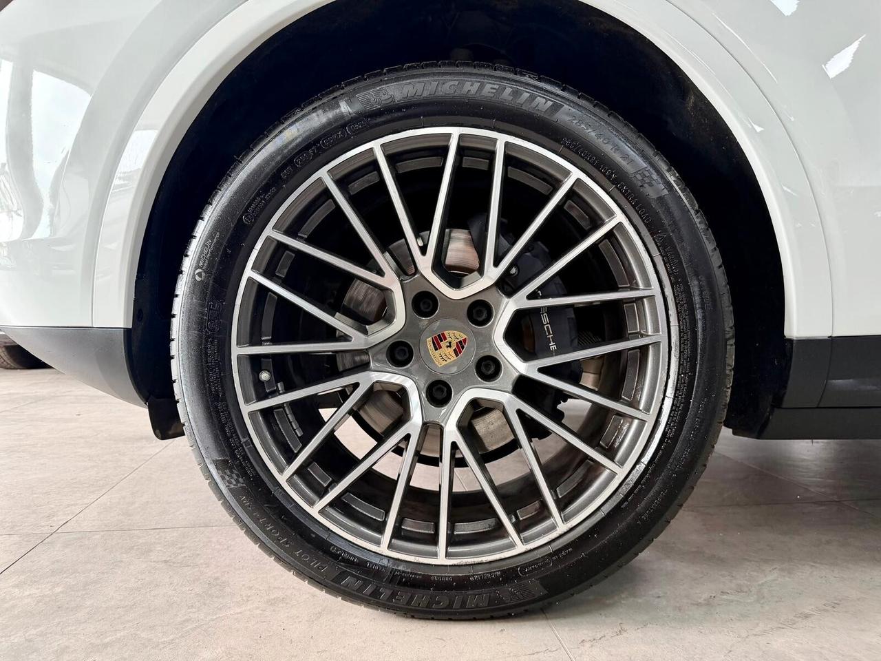 Porsche Cayenne Coupé 3.0 V6 Platinum Edition 2022