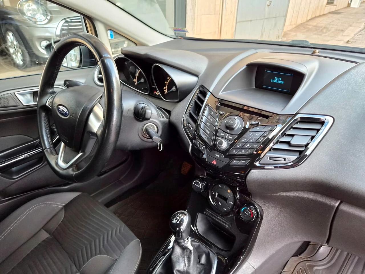 Ford Fiesta 1.5 TDCi 75CV 5 porte Titanium