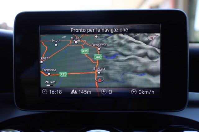 MERCEDES-BENZ C 220 d S.W. Automatica Full LED Navigatore TEL 17"