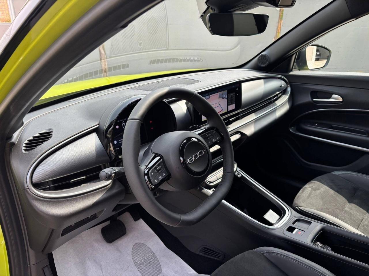 Fiat 600 Hybrid 110 CV DCT MHEV Sport Edizione Milano Cortina 26
