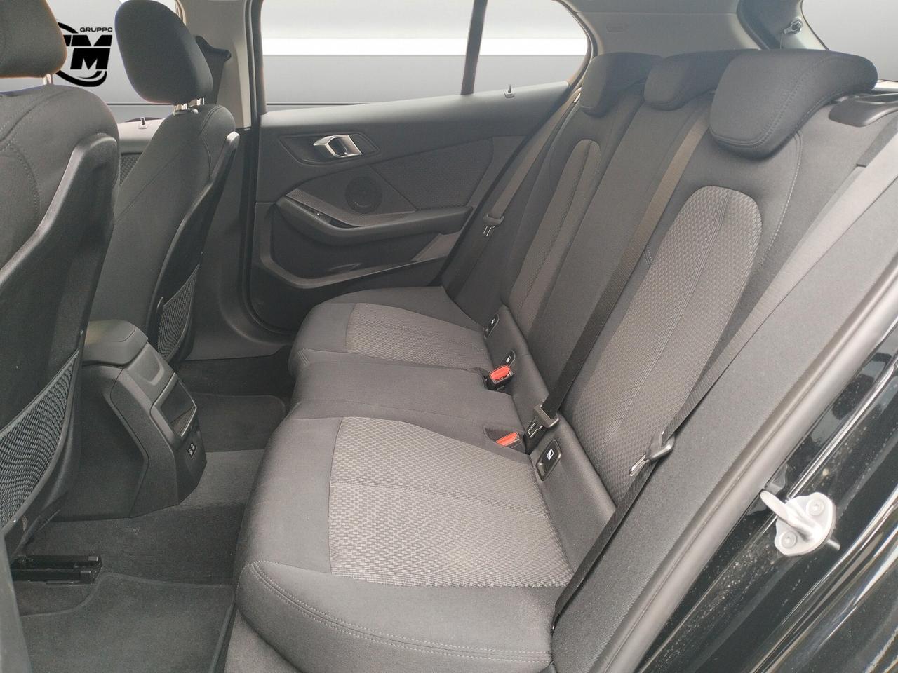 BMW 120d Serie 1 F40 xdrive Business auto