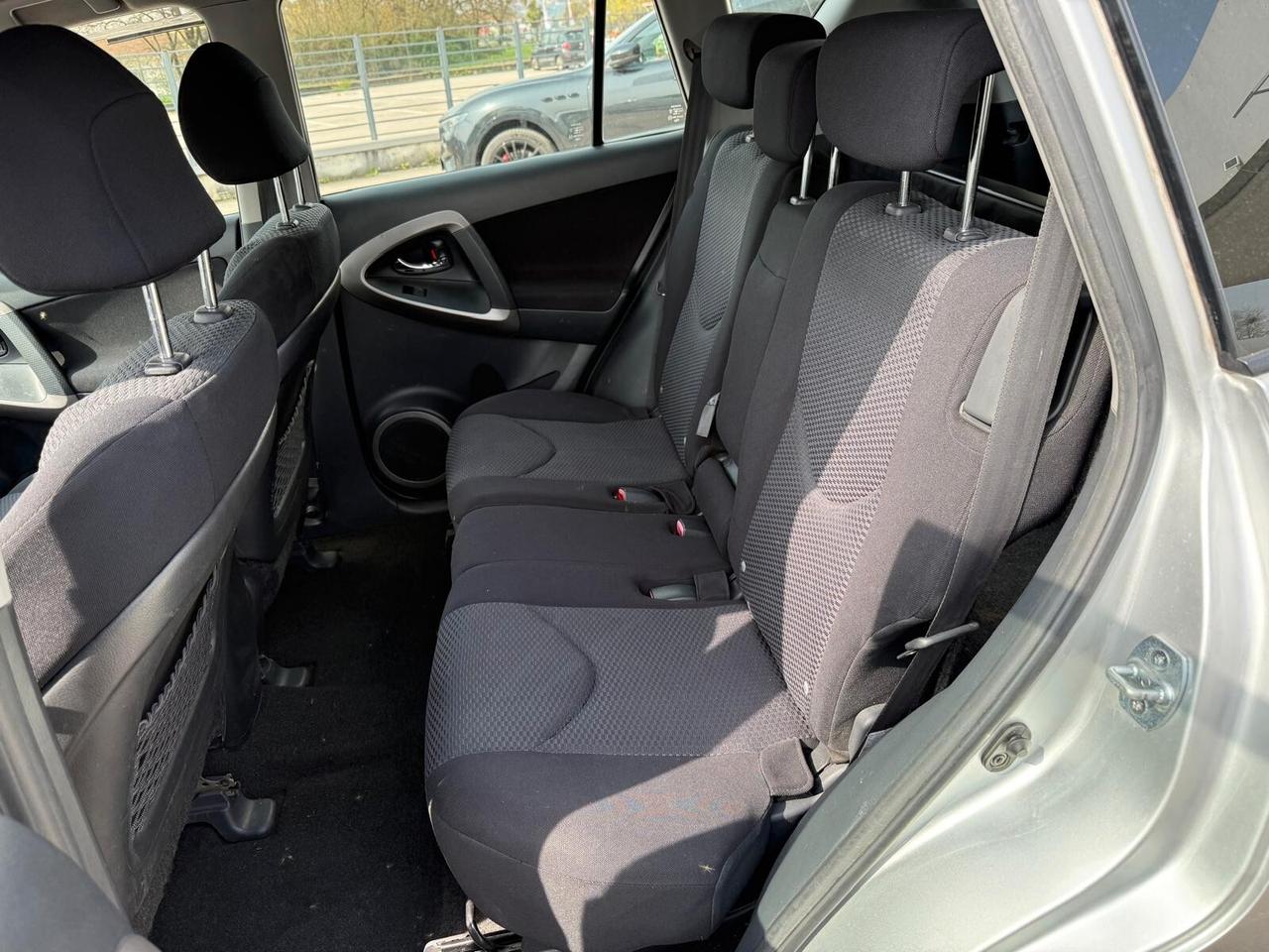 Toyota RAV 4 RAV4 2.2 D-4D 136 CV Sol BUONE CONDIZIONI OCCASIONE