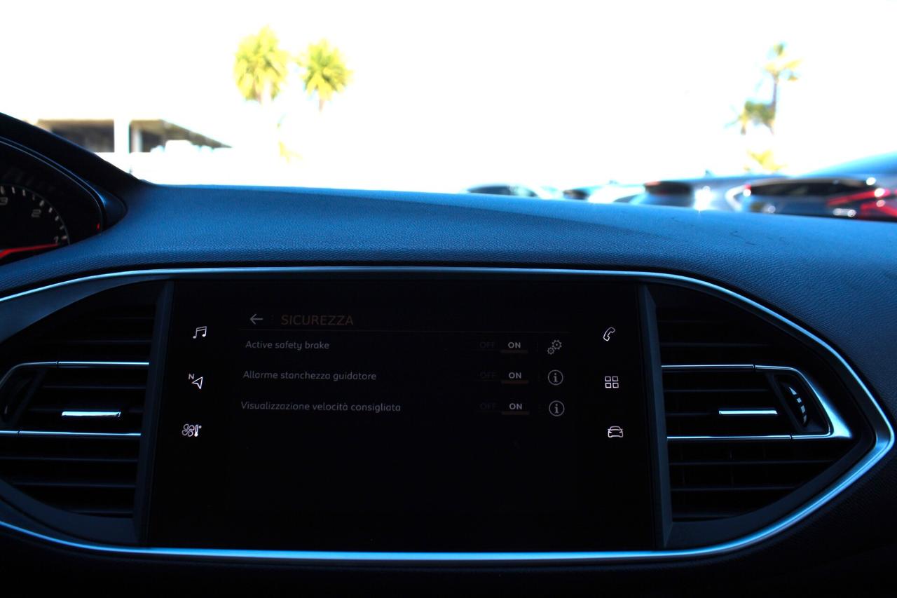 Peugeot 308 BlueHDi 100 S&S SW Business