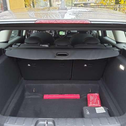 MINI Cooper D Clubman autom. NAVI, LED...