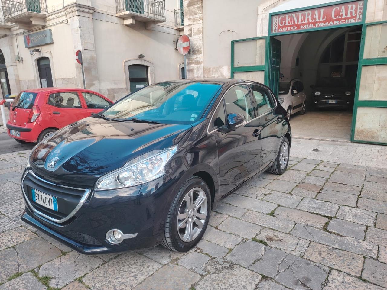 Peugeot 208 1.6 HDi 5 porte Allure