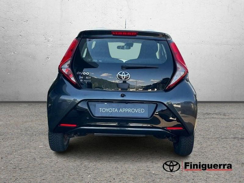 Toyota Aygo Connect 1.0 VVT-i 72 CV 5 porte x-clusiv
