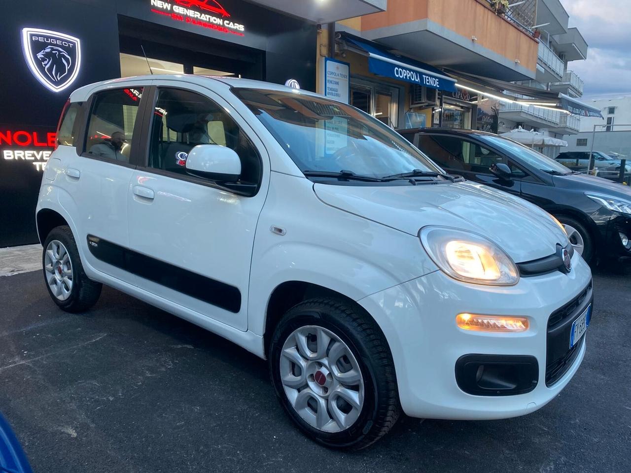 Fiat Panda 0.9 TwinAir Turbo Natural Power Lounge