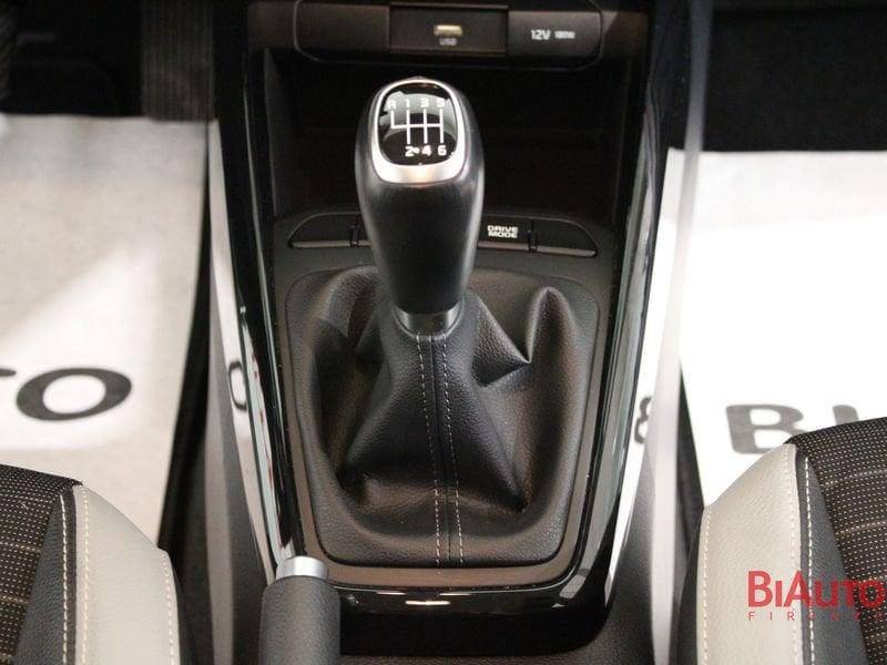 KIA Stonic Stonic 1.0 T-GDi 100 CV MHEV MT Black Edition